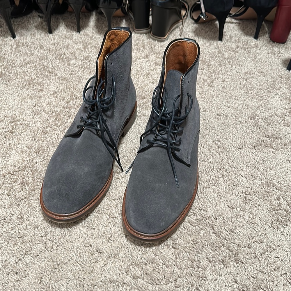 Show The Bear suede men’s boot. Size 42 (US 8) Scandinavian footwear. NWOT